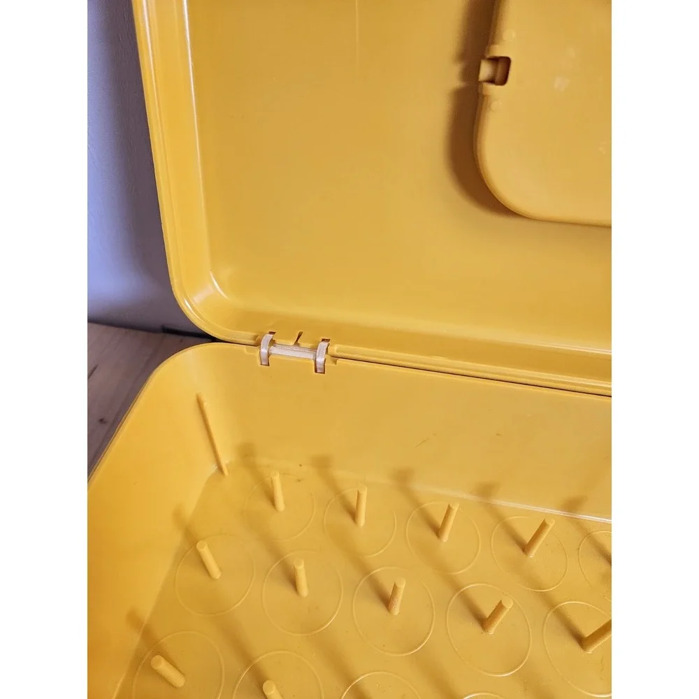 Vintage Wilhold Yellow Plastic Thread Spool Sewing Storage Box Case USA 13x8x4